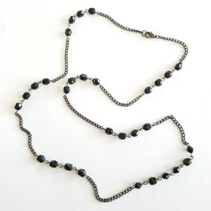 Necklace black beads and chain